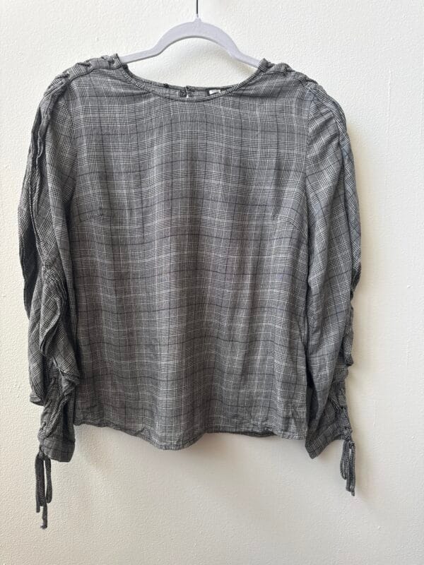 item6a32b9e427bea